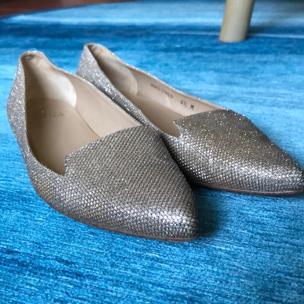 Stewart Weitzman silver flats 6.5
